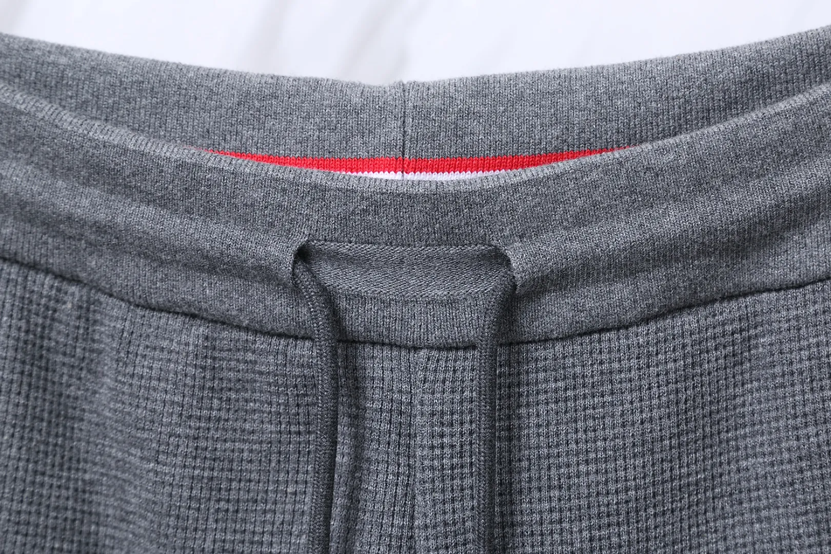 ：116（TB ） THOM BROWNE . TB Factory Same Style TB TB ：Dark Gray/Light Gray/Navy Blue/Black Size：0/1/2/3/4